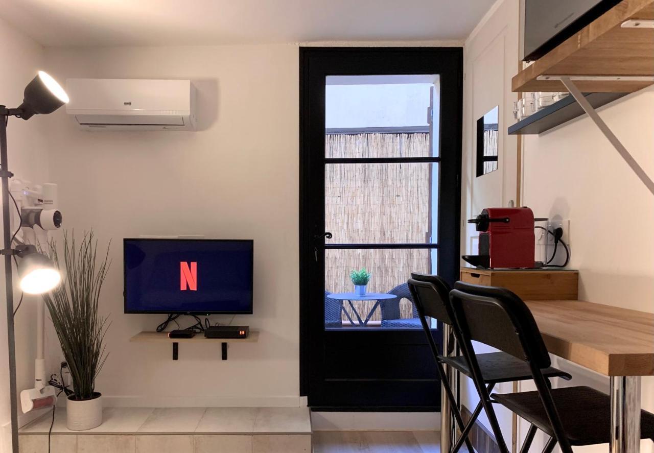 Petit Terrasse Vieille Apartamento *